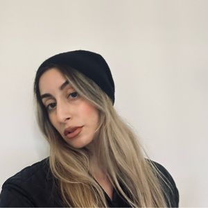 Henri Bendel New York Black Cashmere Slouch Beanie